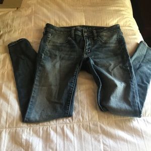 Super stretchy skinny jeans